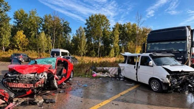 ДТП на Житомирщині 26 вересня: зіткнулися чотири автівки, шестеро постраждалих